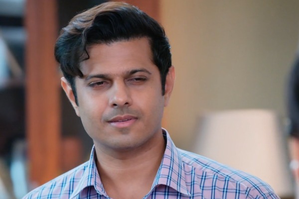 Mr and Mrs Parshuram Today Written Update: Shivprasad's Plan